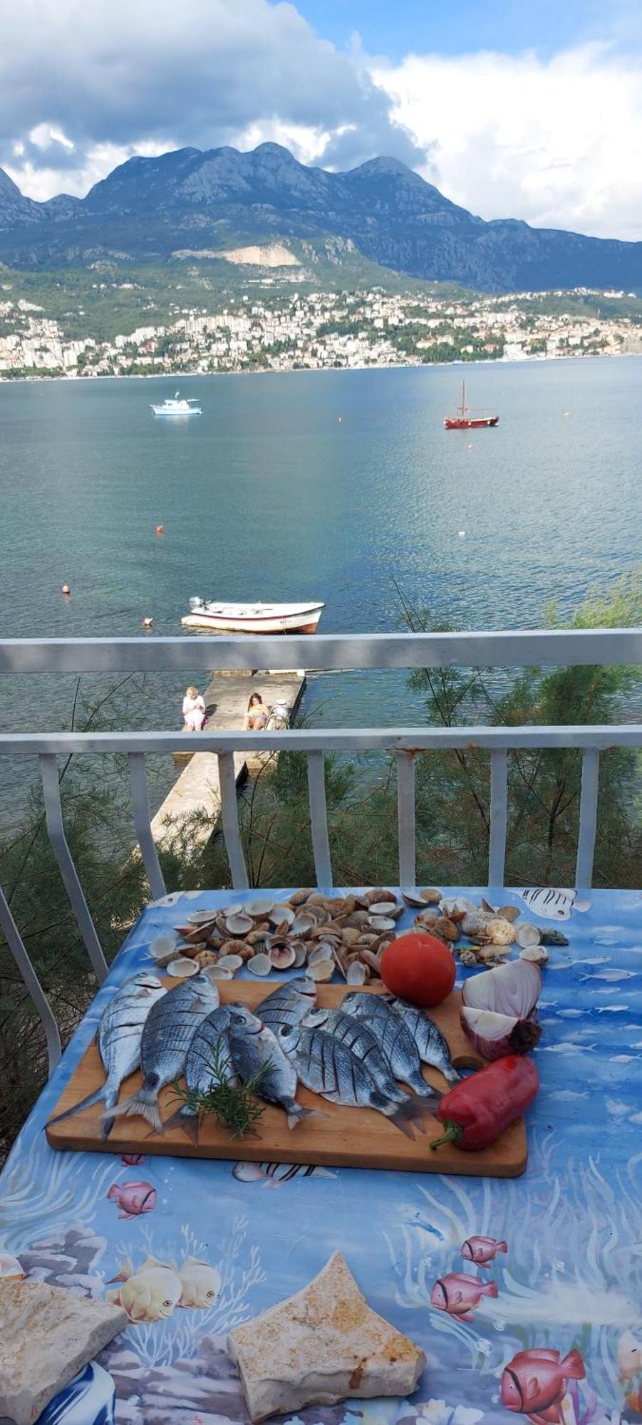 Apartment "I Love Njivice" 헤르섹 객실 사진