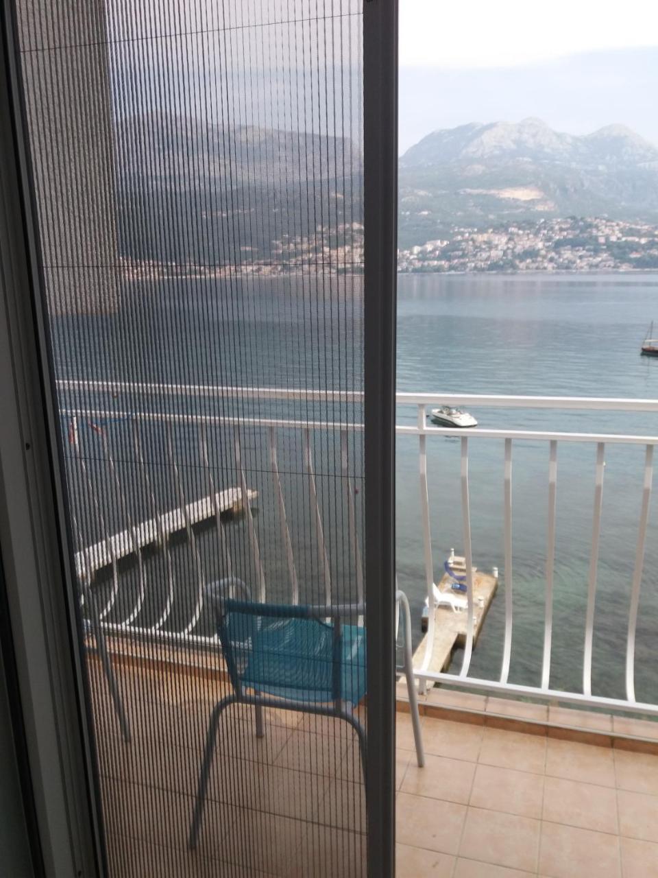 Apartment "I Love Njivice" 헤르섹 외부 사진